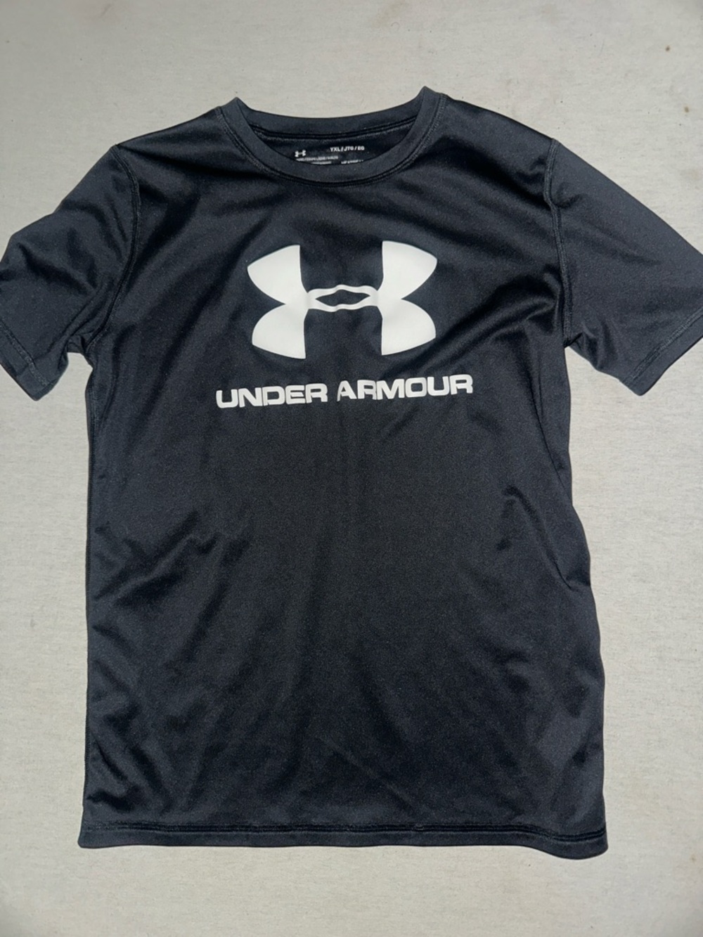Kids Size M Under Armour Black Short-Sleeve Logo Rashguard